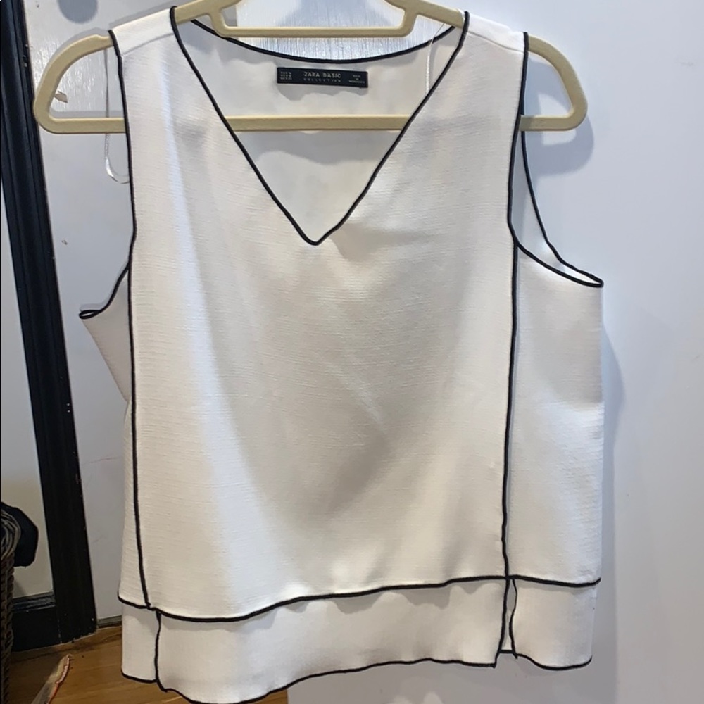 Zara Women’s Woven Tank with Black piping Size M